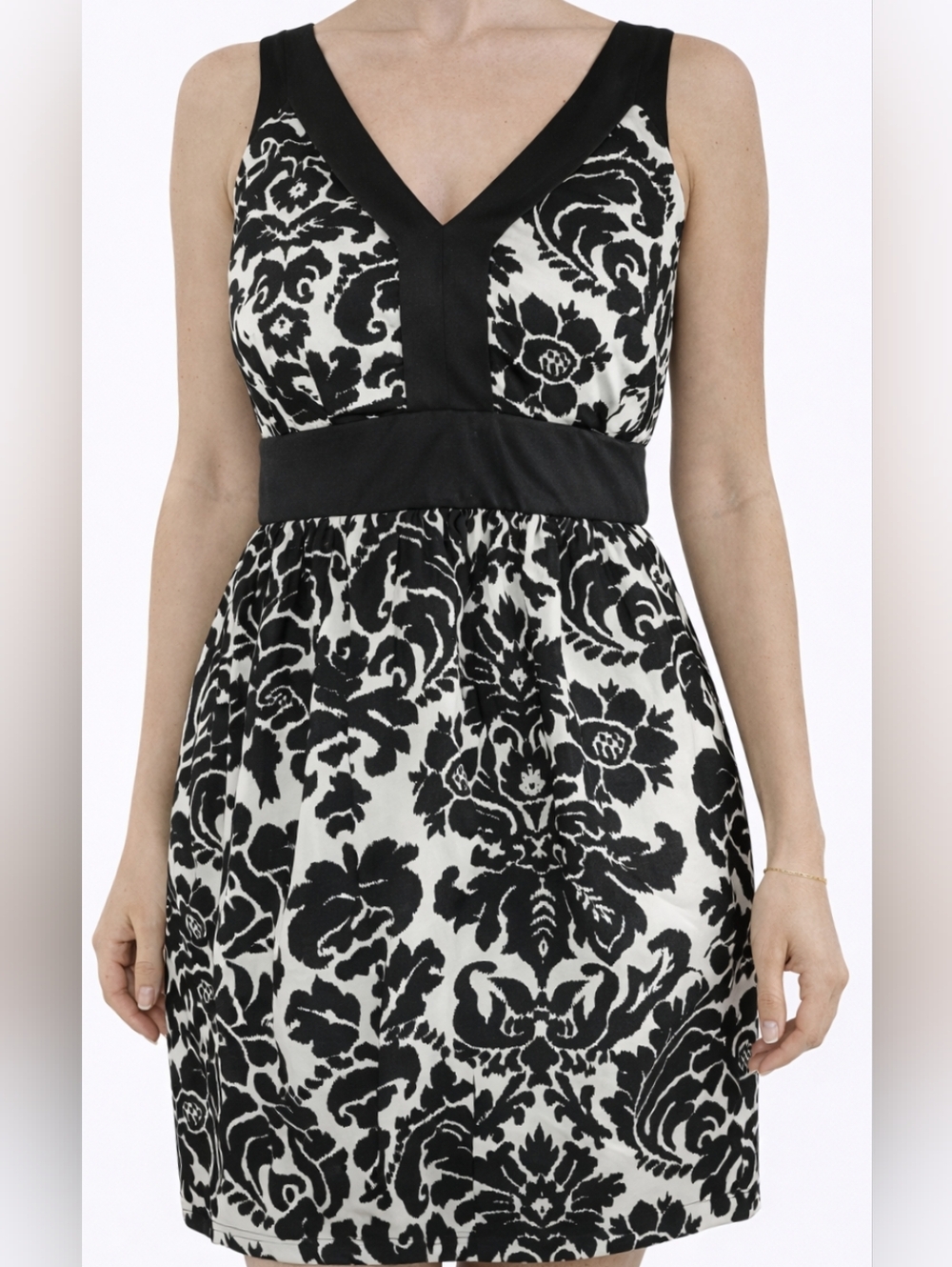 LOFT Ann Taylor Black White Damask Dress Size 6 V Neck Fit Flare